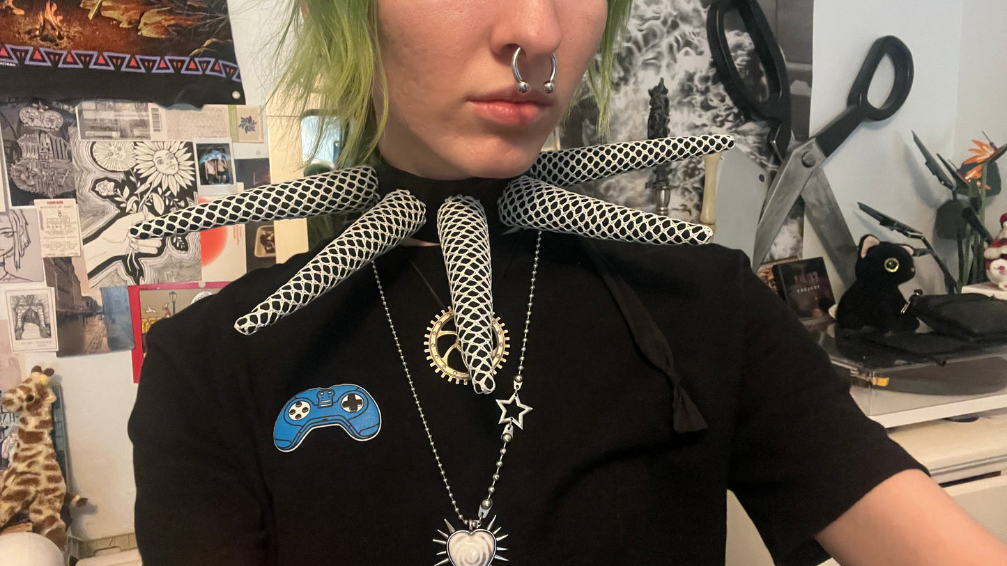 XXL Fishnet Spike Choker