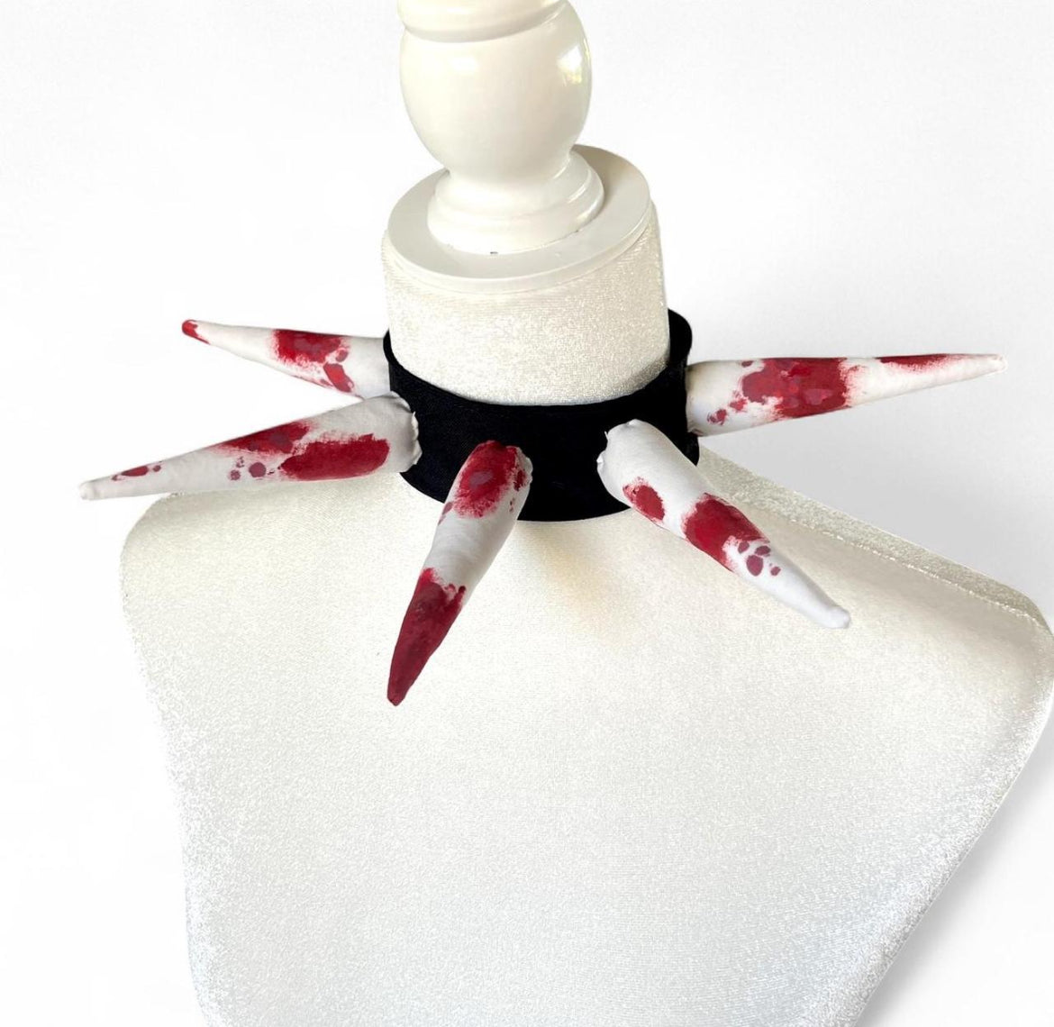 Bloody Spike Choker