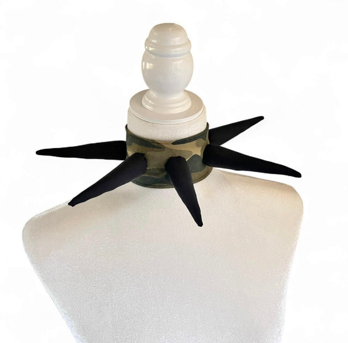 Camo Spike Choker